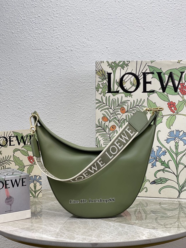 Loewe專櫃最新Luna系列月亮包 羅意威全皮肩背包腋下包 10195 lyw1443